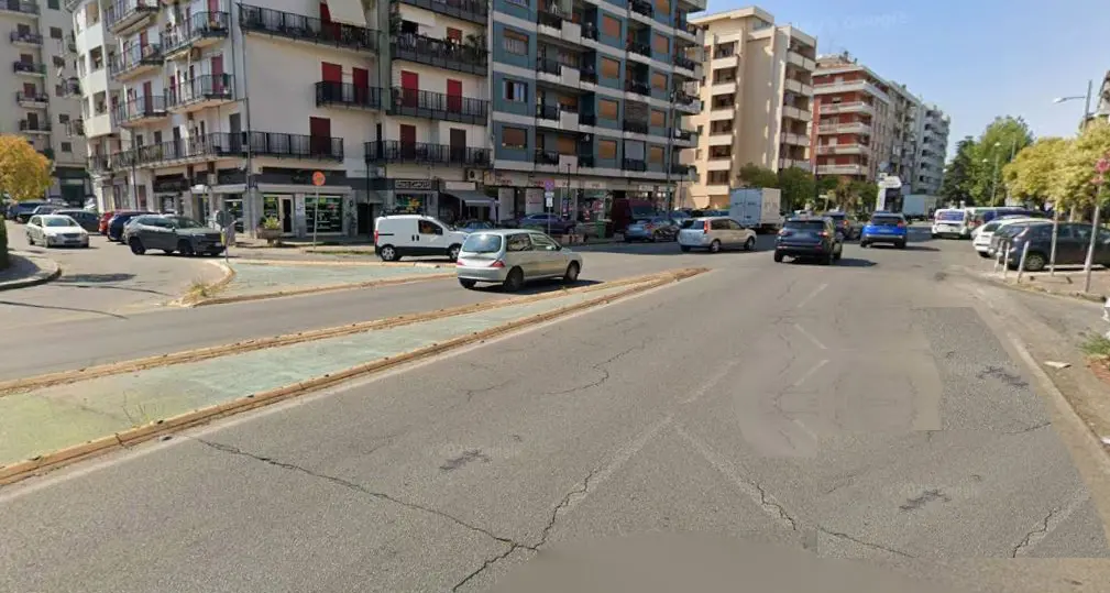 Rende, fuoco amico sull’amministrazione. Idm: «Su via Kennedy commercianti penalizzati»