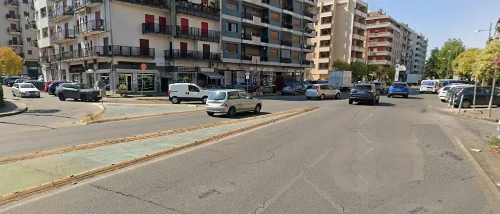 Rende, fuoco amico sull’amministrazione. Idm: «Su via Kennedy commercianti penalizzati»