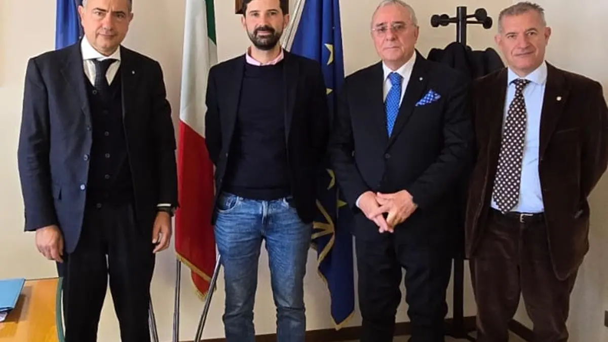 Calabria–Marocco: il\u00A0vicepresidente\u00A0Ranuccio ha ricevuto\u00A0il\u00A0Console\u00A0Onorario del Marocco Domenico Naccari\n