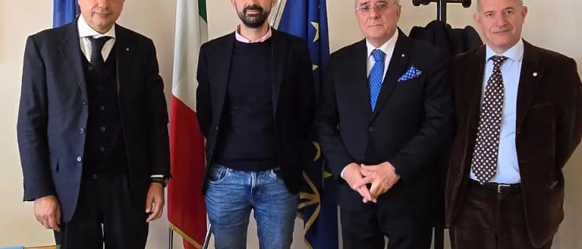 Calabria–Marocco: il\u00A0vicepresidente\u00A0Ranuccio ha ricevuto\u00A0il\u00A0Console\u00A0Onorario del Marocco Domenico Naccari\n