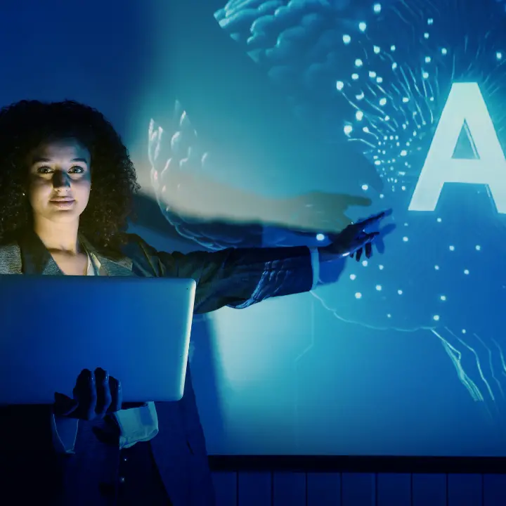 Scuola Vibo, lezioni e prove di verifica elaborate dall’Intelligenza artificiale: parte la sperimentazione del Comune\n