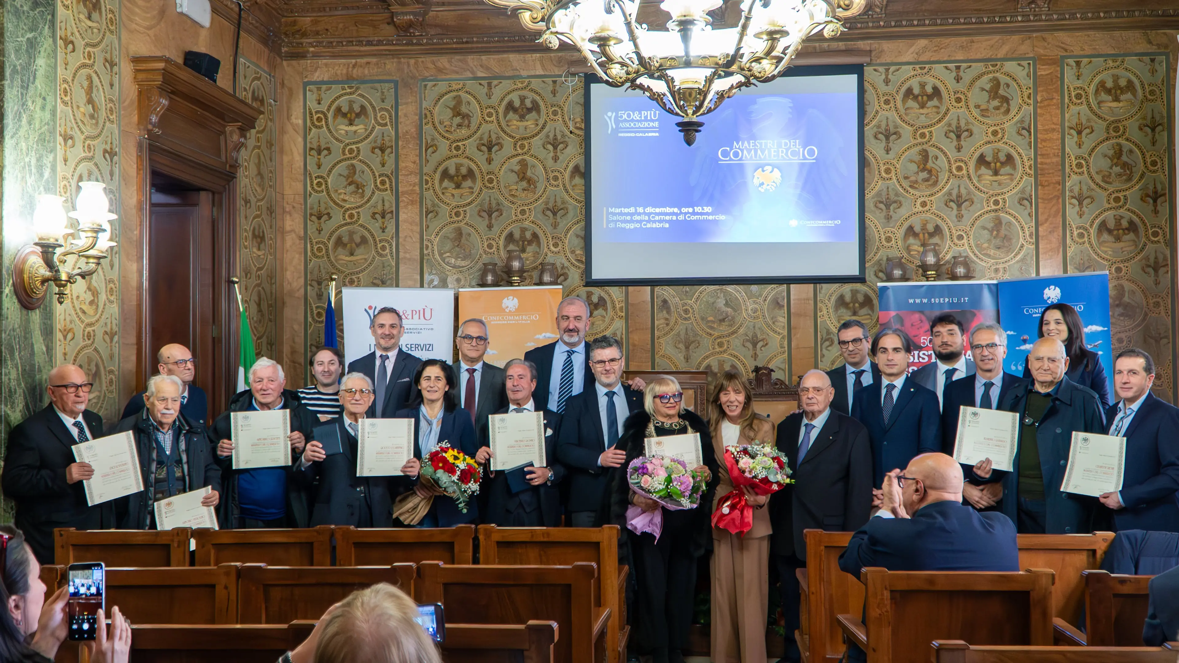 Confcommercio e 50&Più premiano dieci imprenditori simbolo della storia economica reggina\n