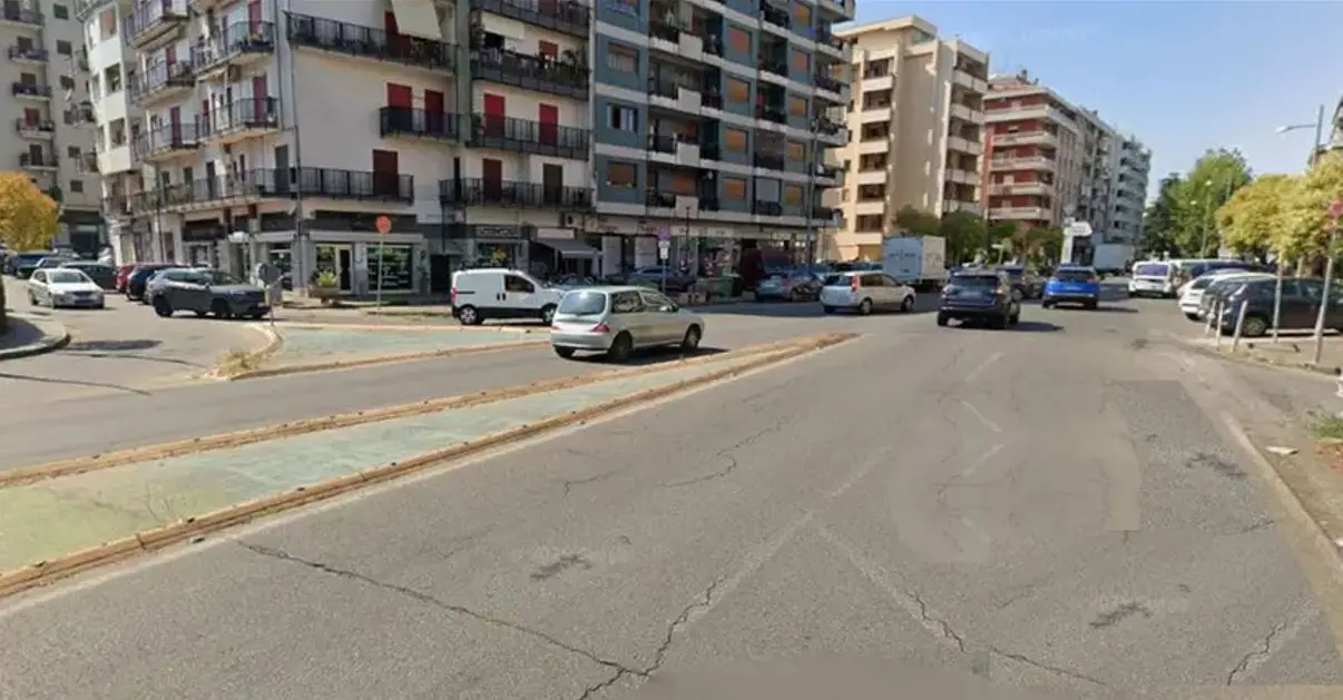 Rende, rotonda su viale Kennedy. Stefania e Federico Belvedere: «Sposiamo la linea dell’amministrazione»