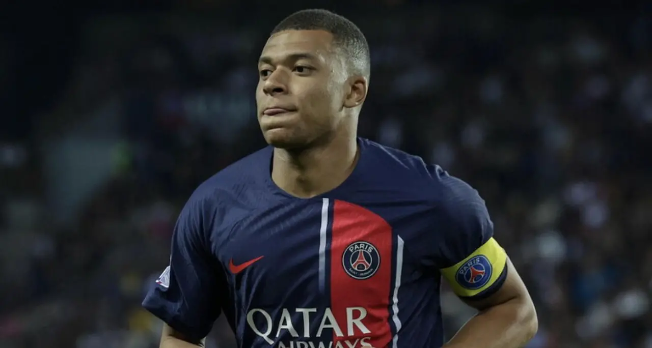 Condannato il Psg, il club dovrà pagare 61 milioni a Mbappè per stipendi arretrati\n