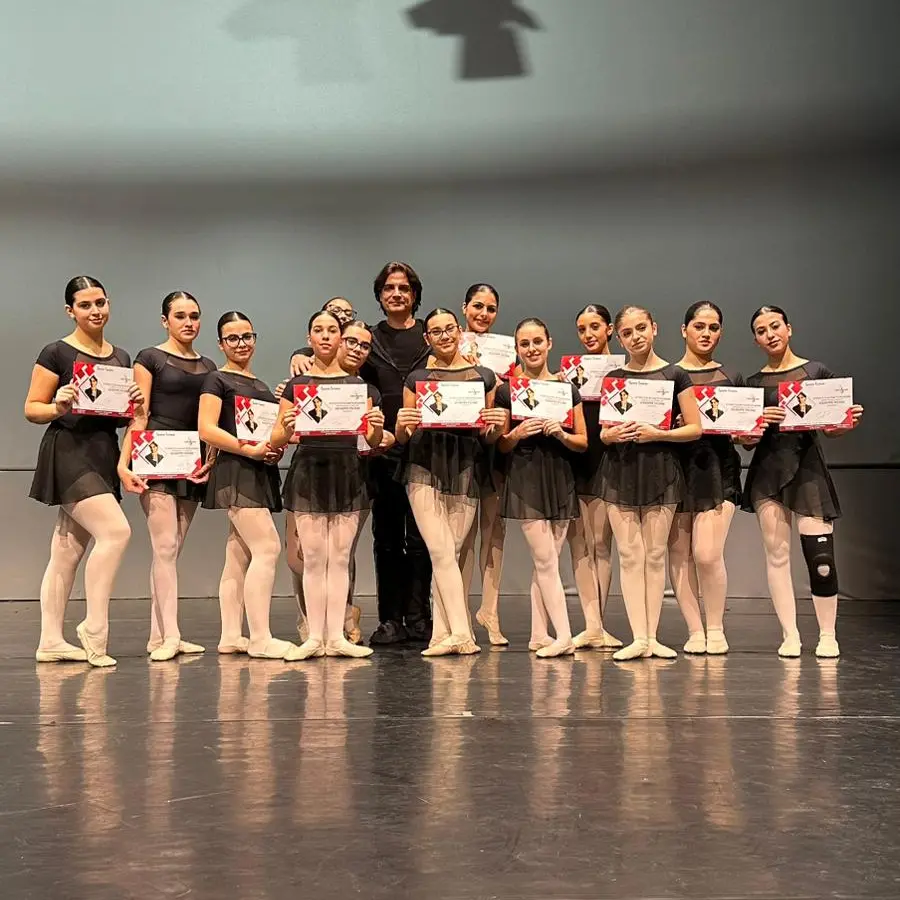Stage di danza classica Coreutico Cinquefrondi con l’étoile Giuseppe Picone\n