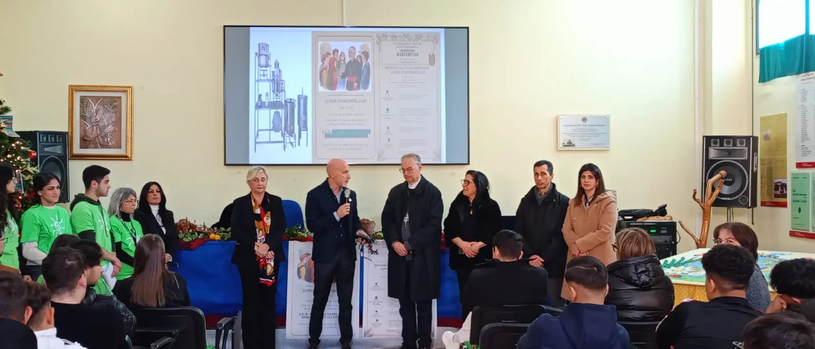 Il Vescovo Giuseppe Alberti incontra gli studenti dell’“Einaudi-Alvaro” di Palmi\n