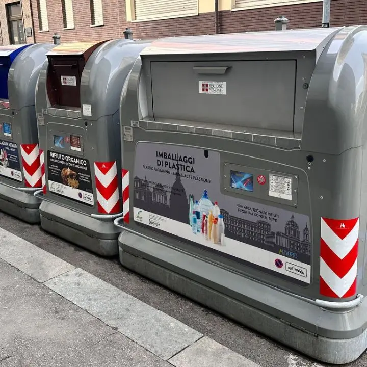 Rifiuti, svolta a Cosenza: dieci nuove ecoisole per fermare degrado e abbandoni\n