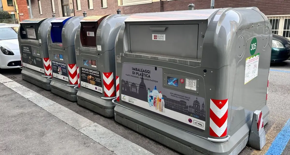 Rifiuti, svolta a Cosenza: dieci nuove ecoisole per fermare degrado e abbandoni\n