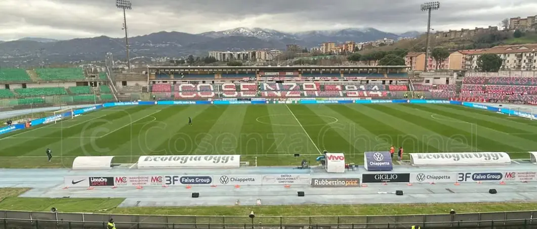 Cosenza, il dg Gualtieri: «Costretti a chiudere le curve del Marulla»\n