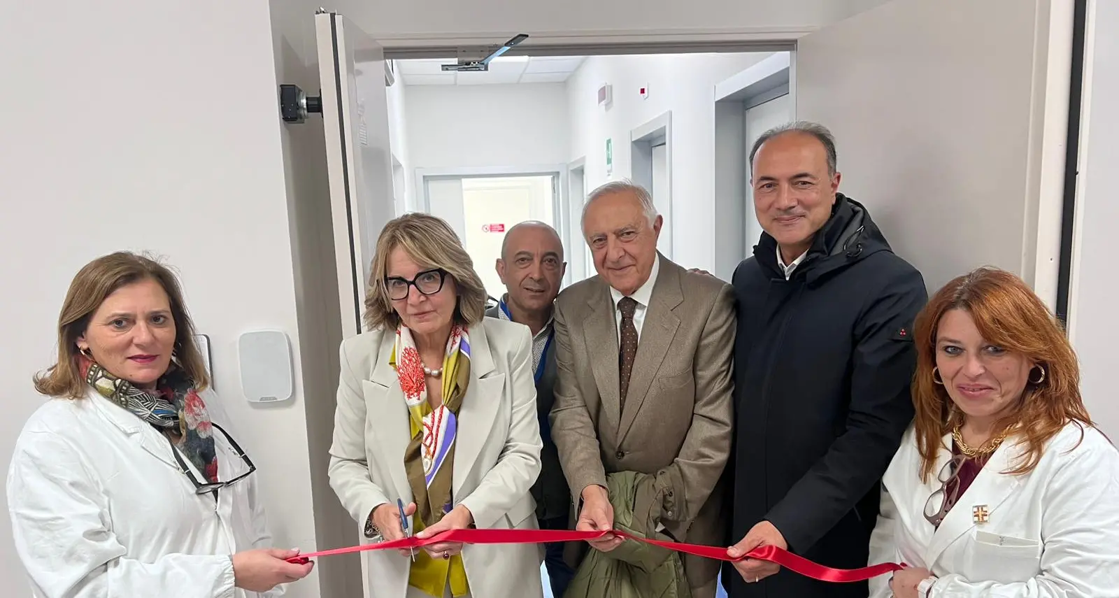Inaugurata al Morelli la nuova Unità Farmaci Antiblastici: tecnologia, sicurezza e tempi ridotti per i pazienti oncologici\n