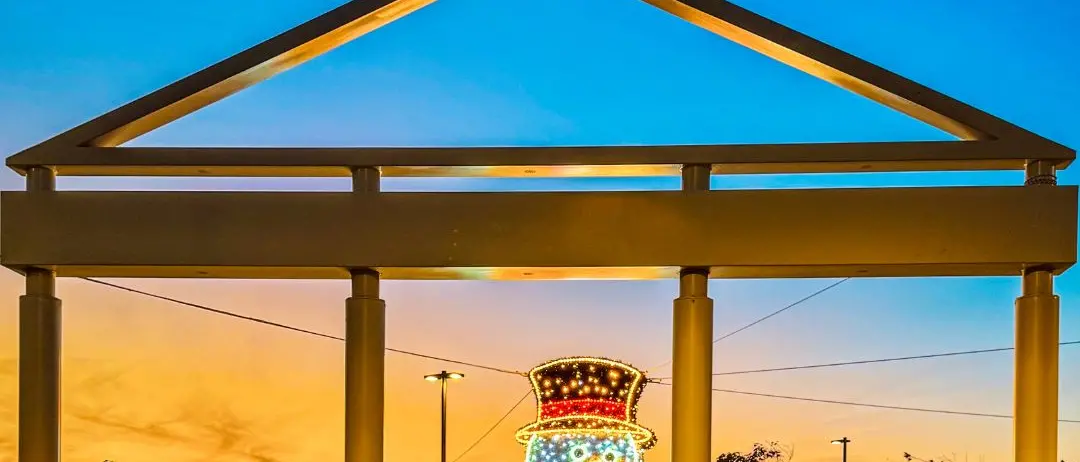 Magia d’inverno al tramonto\n