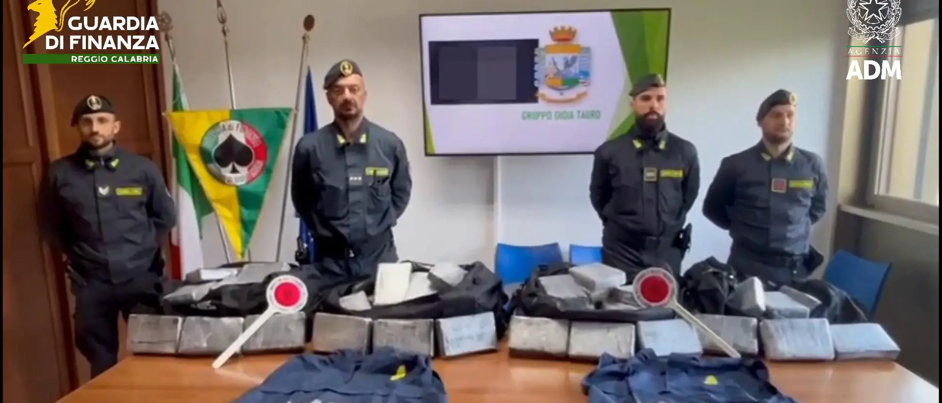 Sequestrati oltre 248 chilogrammi di cocaina al porto di Gioia Tauro\n