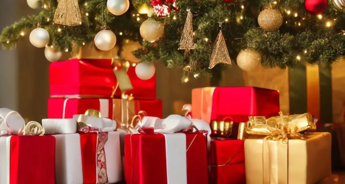 Natale, ultima settimana per la caccia ai regali:\u00A0budget di 250 euro a testa e un giro d'affari totale di 9,5 miliardi