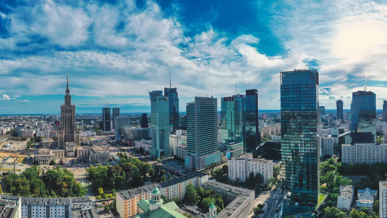 Nuovi voli Lamezia-Varsavia, l’annuncio di Wizz Air: il collegamento attivo da fine marzo tre volte a settimana