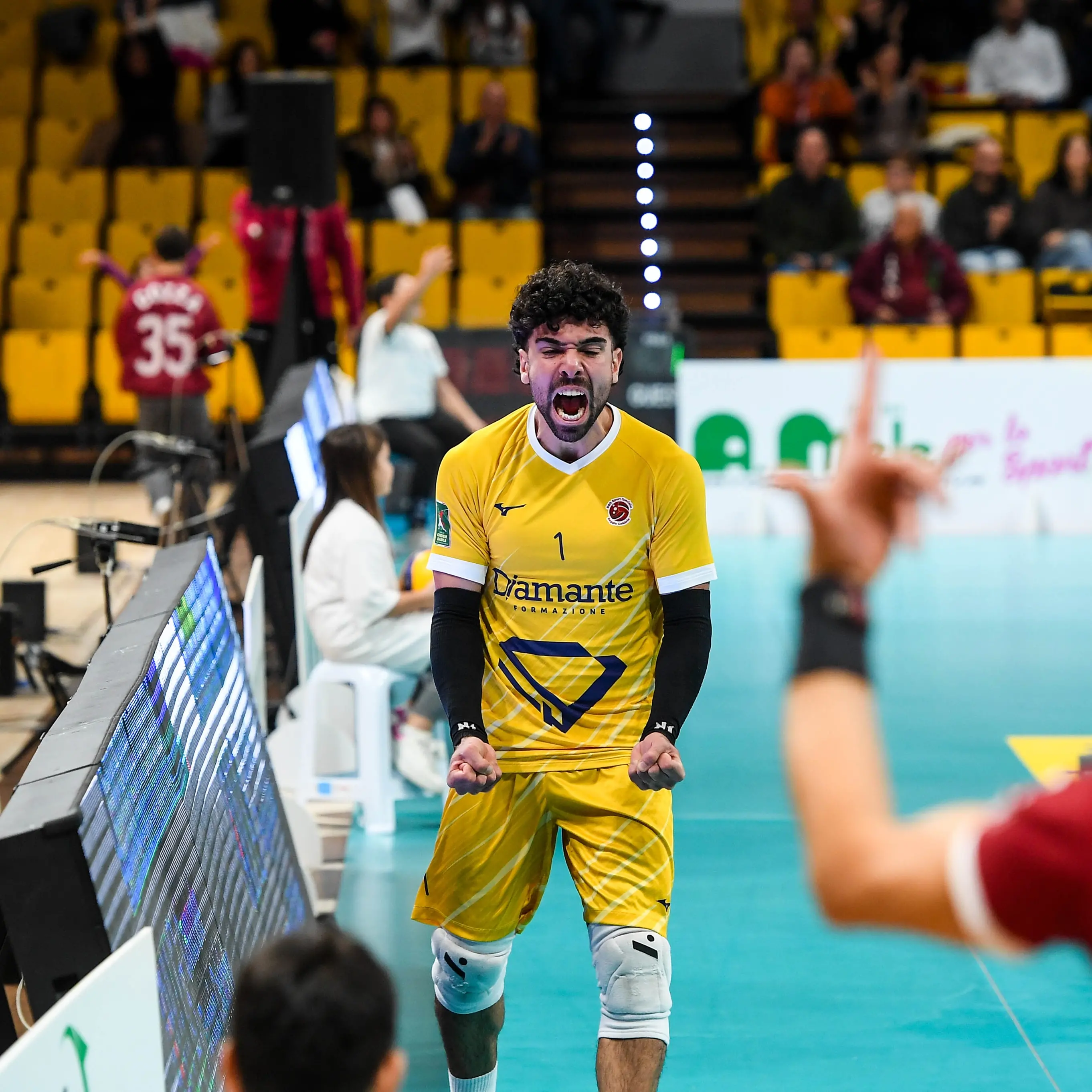 La Domotek Volley\u00A0trionfa contro Gioia del Colle, il libero Saverio De Santis racconta il\u00A0match\n