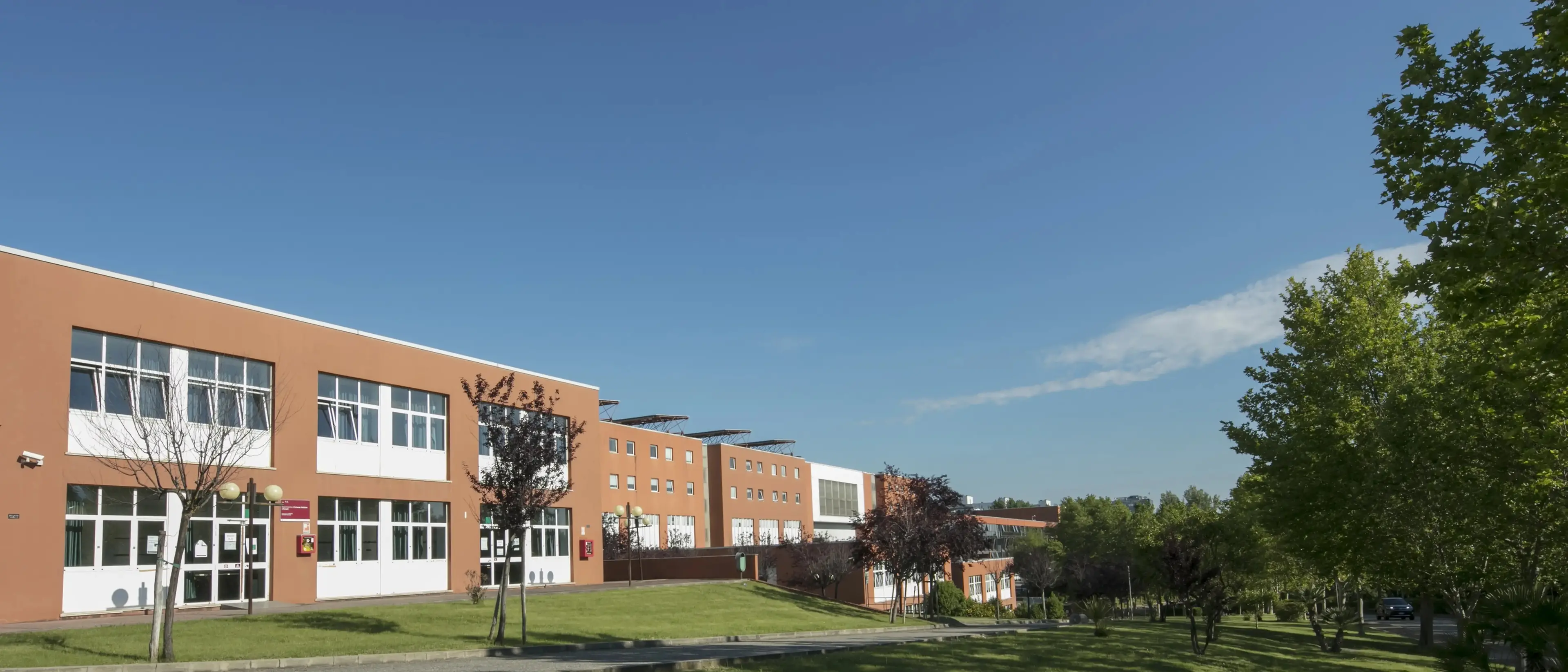 UniCal, lavoratori CSF senza stipendio: USB e studenti chiedono l’intervento del Rettore