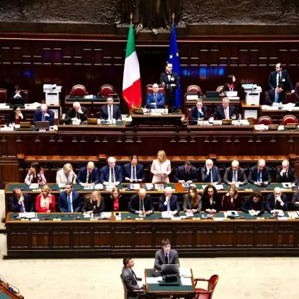 Italia protagonista nel Medio Oriente: Meloni al vertice del Golfo tra diplomazia e business