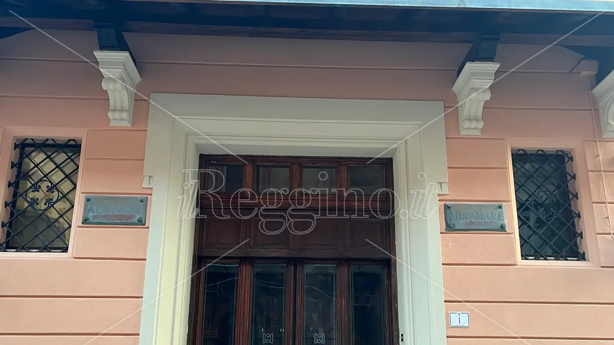 Una gara deserta non scoraggia il Comune: nuova asta da 11 milioni di euro per lo storico albergo