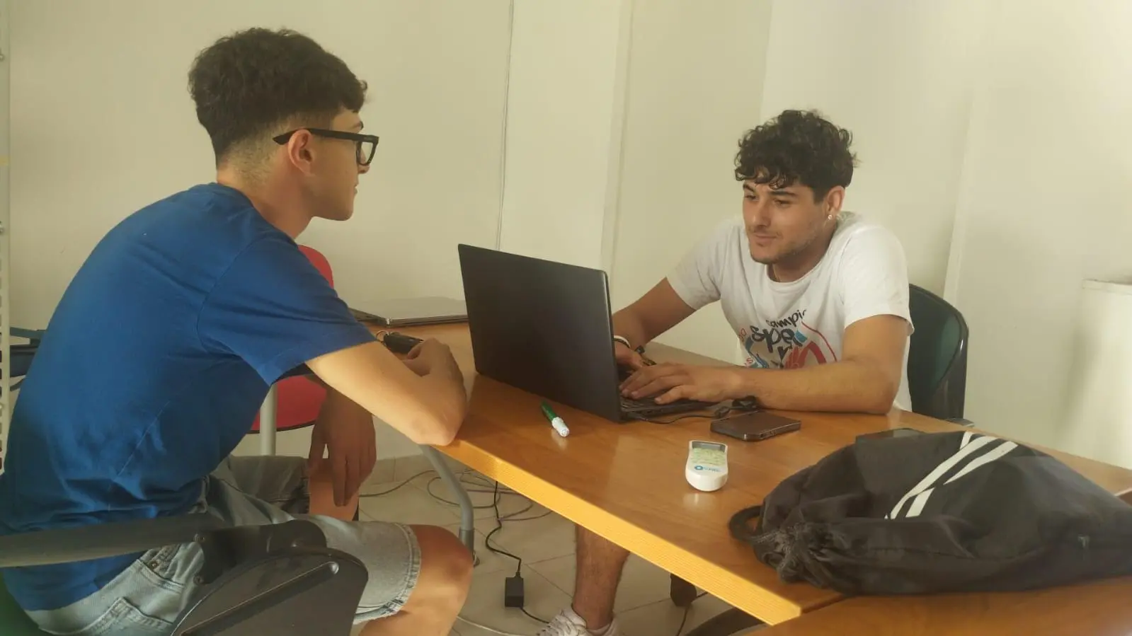 Bova Marina, sempre più cittadini si affidano al Punto Digitale Facile\n