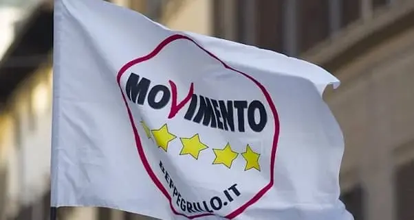 Lo strabismo del M5S sul nuovo ospedale. Cosenza invoca Vaglio Lise, Rende li archivia subito