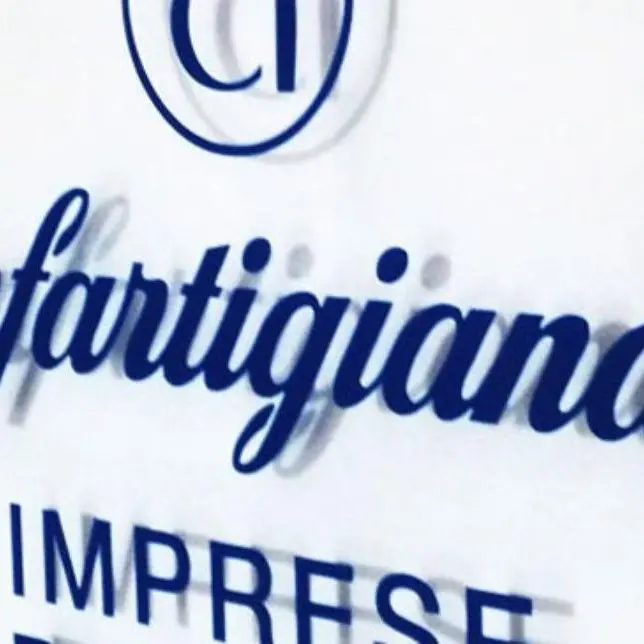 Reggio, da Confartigianato una statuina per il presepe della Diocesi\n