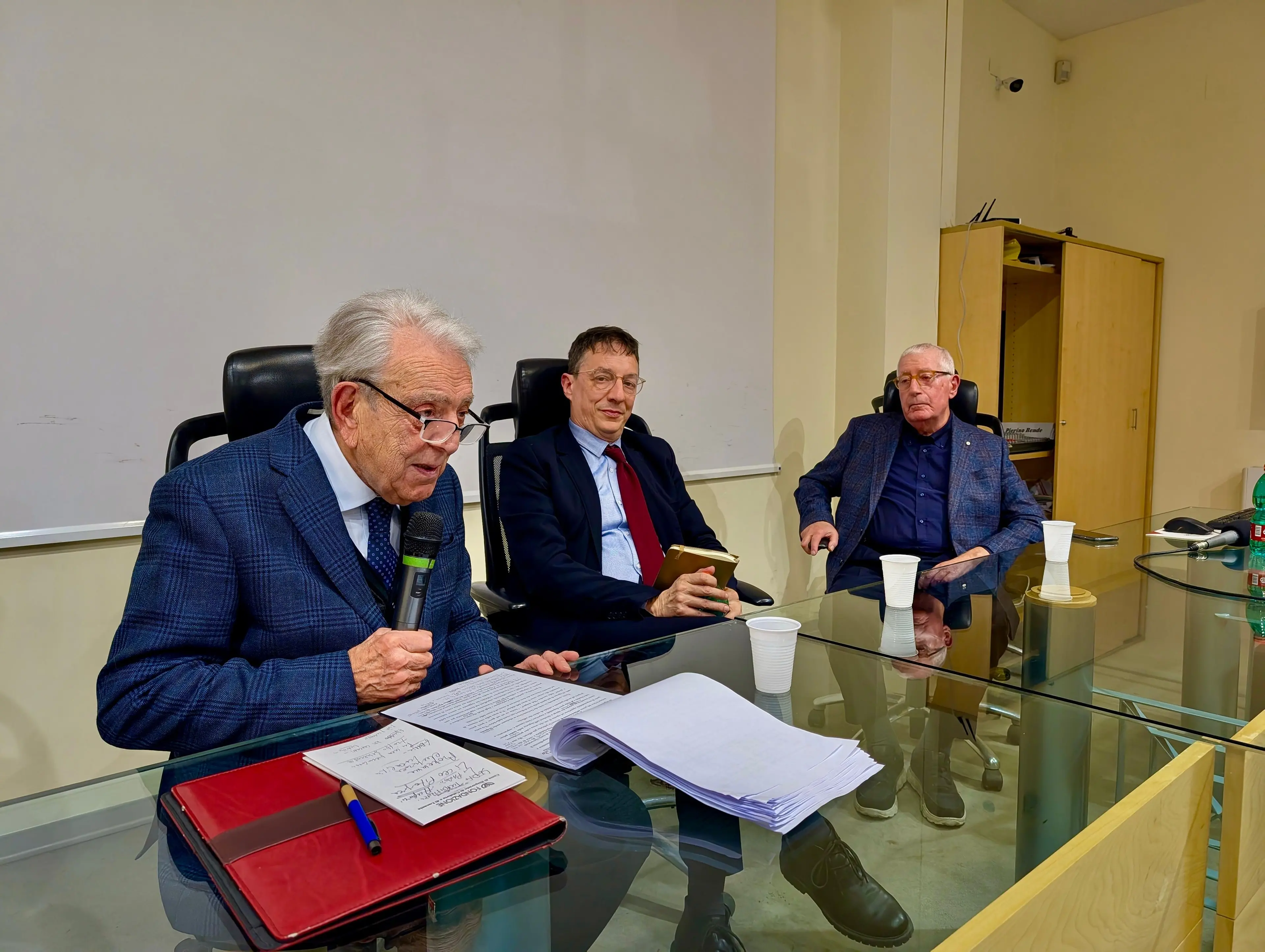 La Costituzione come romanzo: a Rende il dialogo tra diritto e letteratura con il professor Mario Bozzo