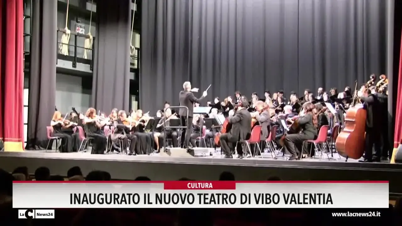 Inaugurato il nuovo teatro di Vibo Valentia