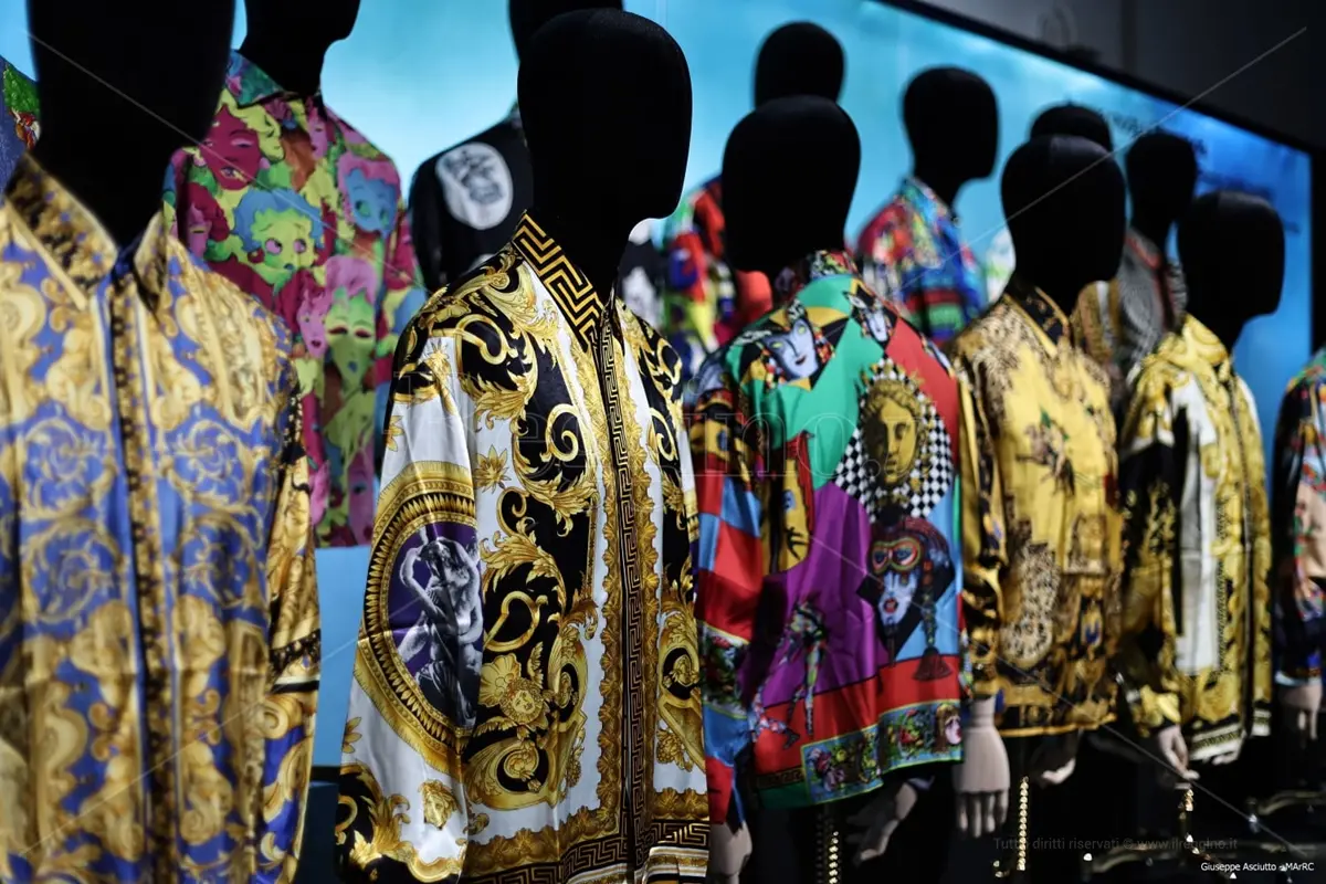Gianni Versace torna a casa, in suo onore la mostra \"Magna Graecia Roots tribute\" e l'intitolazione del Museo delle Culture –\u00A0GALLERY