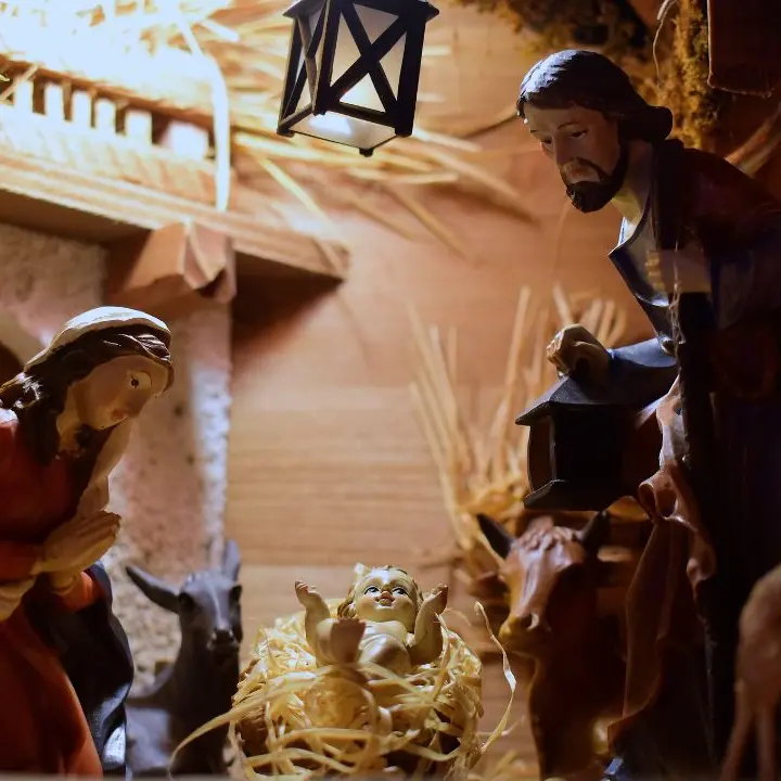 Dalla zeppolata di comunità alla mostra-concorso dei presepi: il Natale a Montepaone tra tradizioni e solidarietà\n