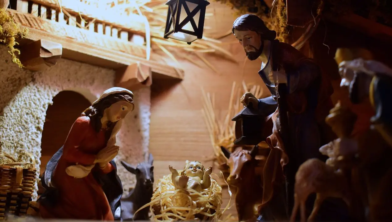 Dalla zeppolata di comunità alla mostra-concorso dei presepi: il Natale a Montepaone tra tradizioni e solidarietà\n