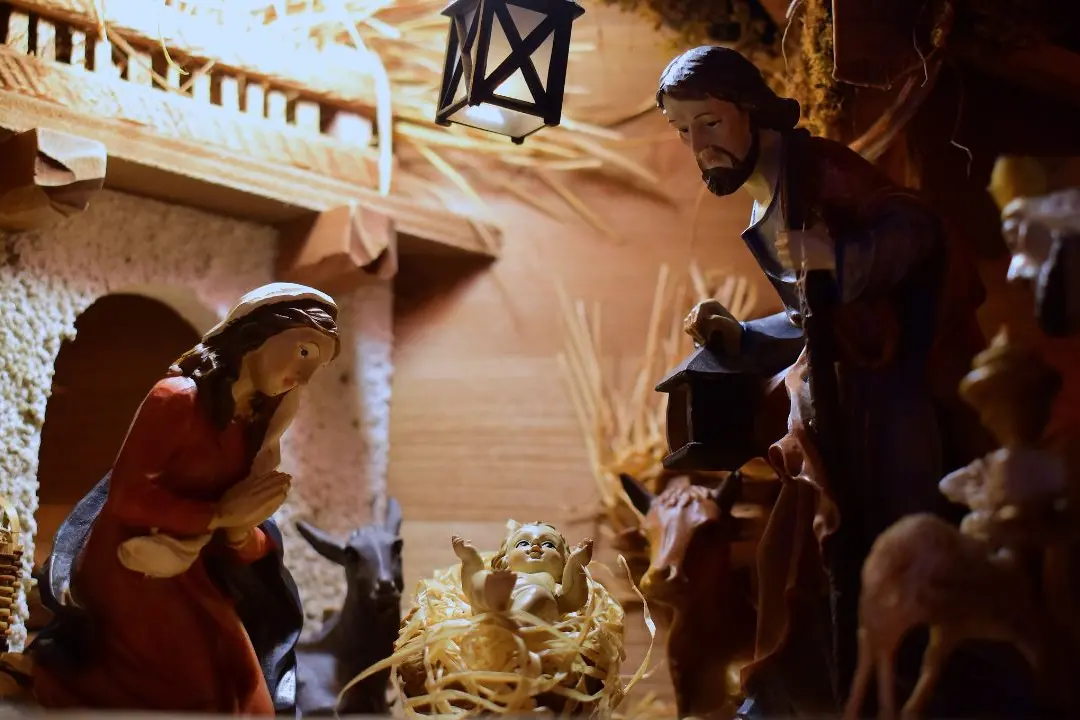 Dalla zeppolata di comunità alla mostra-concorso dei presepi: il Natale a Montepaone tra tradizioni e solidarietà\n