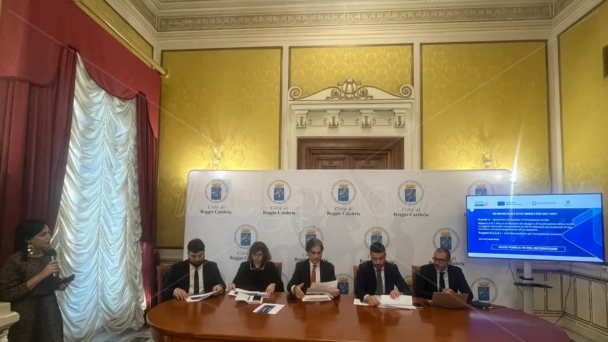 Occupazione inclusiva e incentivi alle imprese, il comune di Reggio presenta due bandi per investire sul territorio sei milioni di euro\n