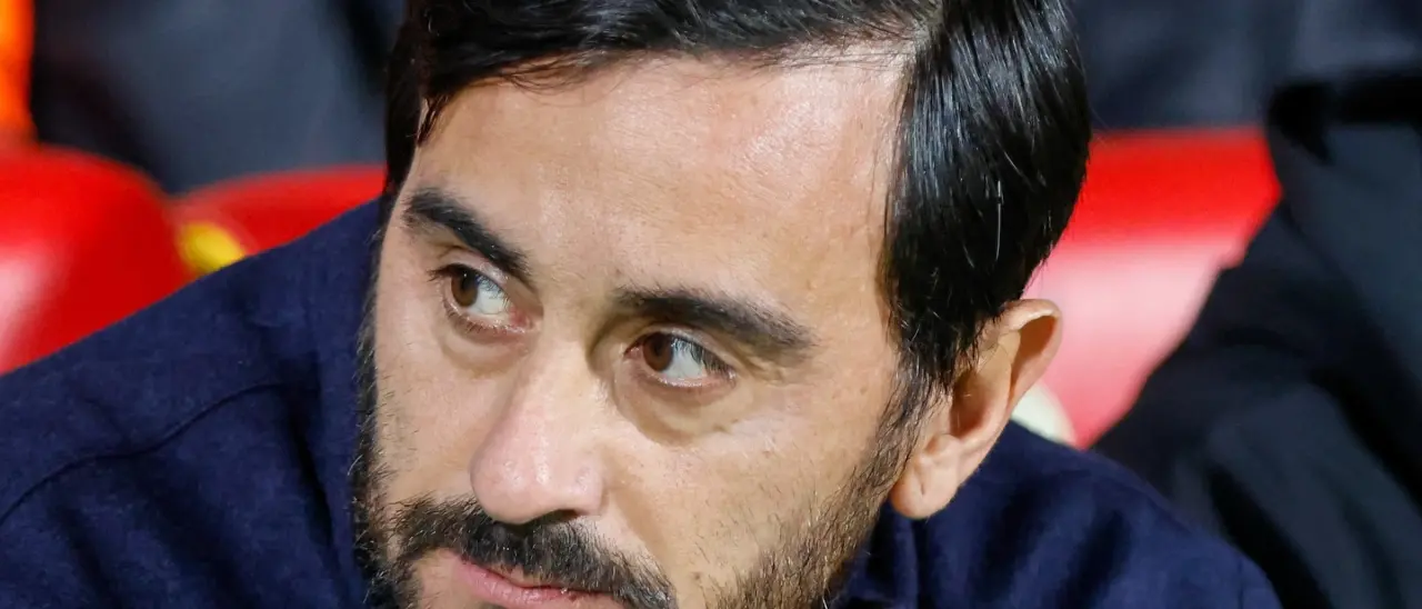 Il Catanzaro vola a Bari, Aquilani: «Stiamo bene ma serve umiltà, gara complicata contro una squadra di valore». I convocati\n