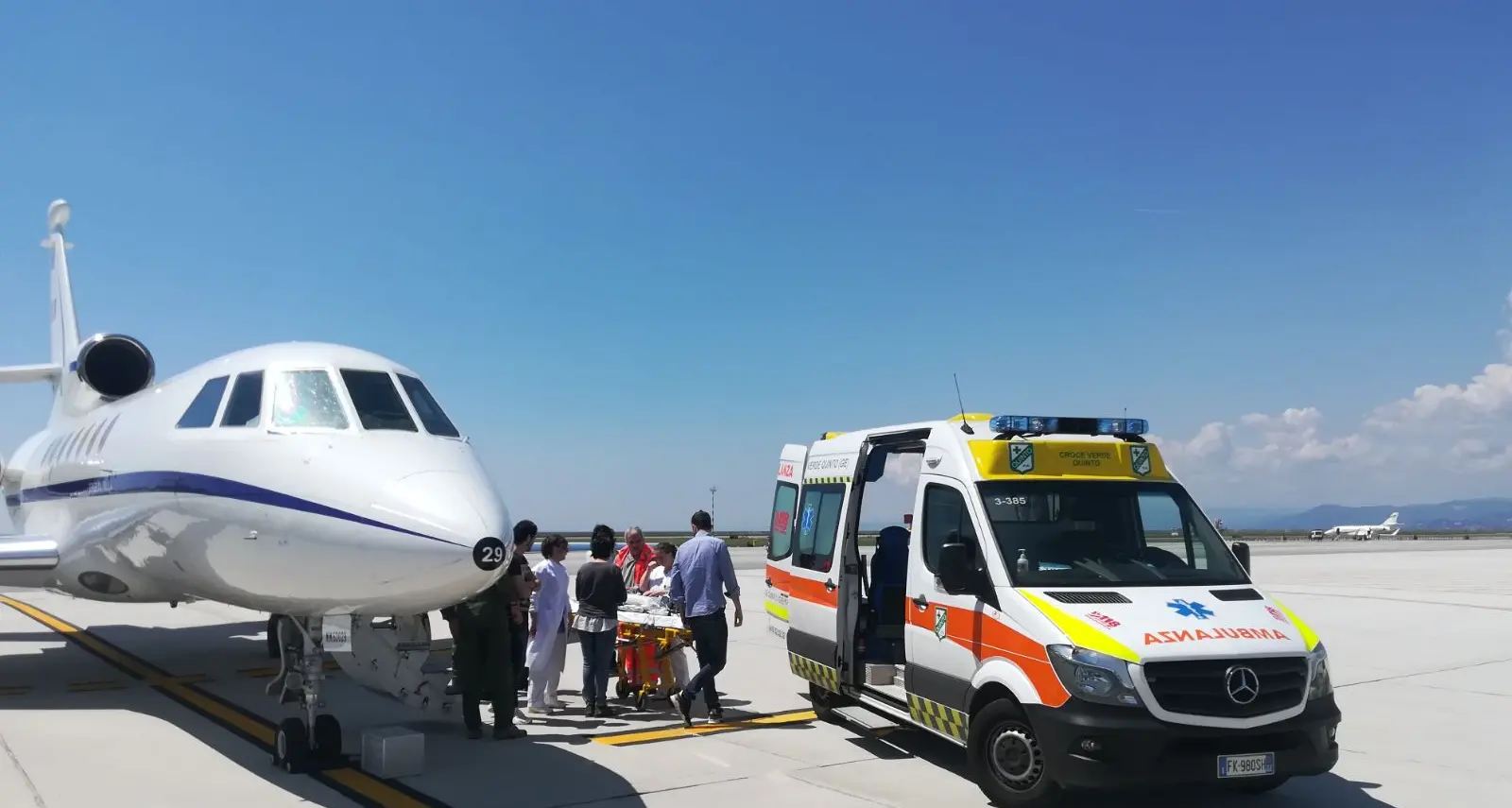 Volo d’emergenza da Reggio Calabria a Bologna per un uomo di 66 anni in pericolo di vita\n
