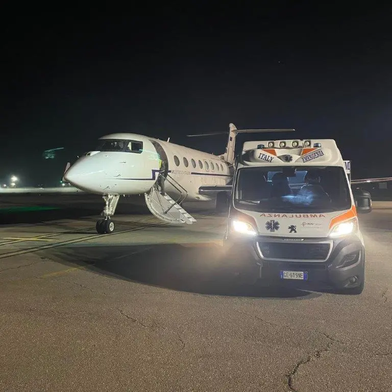 Volo d’emergenza da Reggio Calabria a Bologna per un uomo di 66 anni in pericolo di vita\n