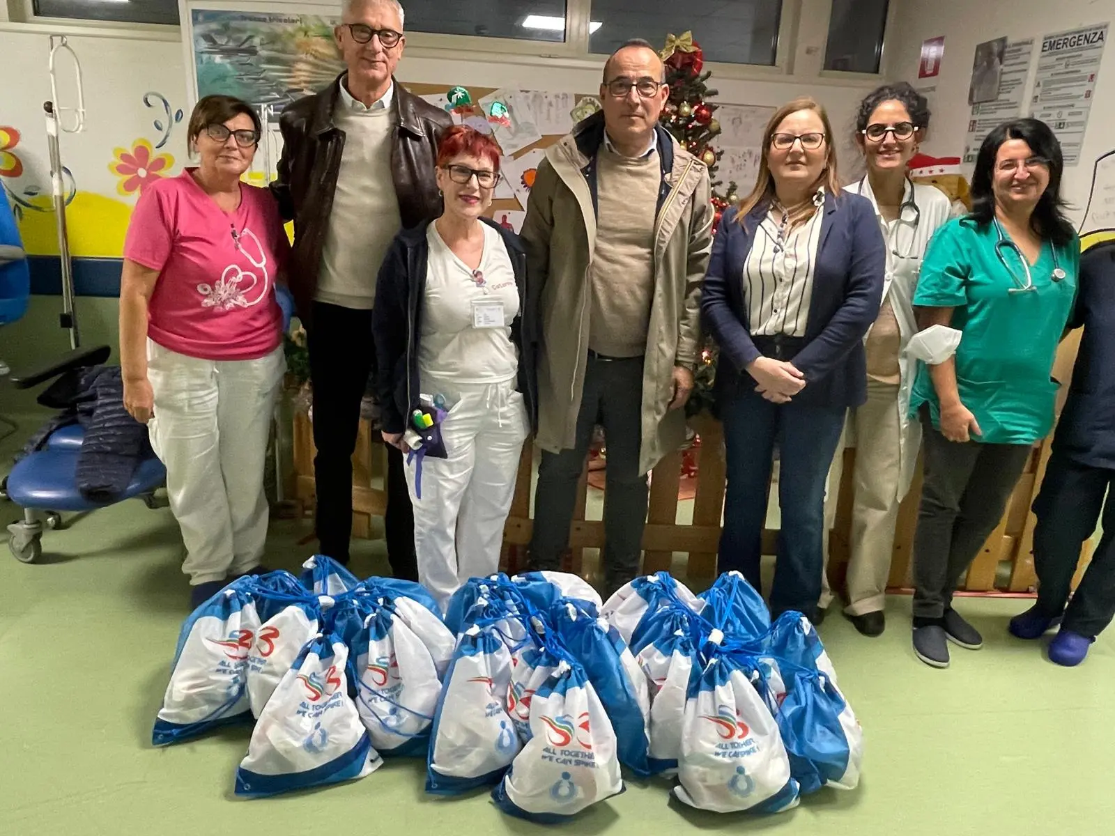 La Fipav\u00A0porta sorrisi ai bambini ricoverati in pediatria\u00A0del Grande Ospedale Metropolitano di Reggio\n