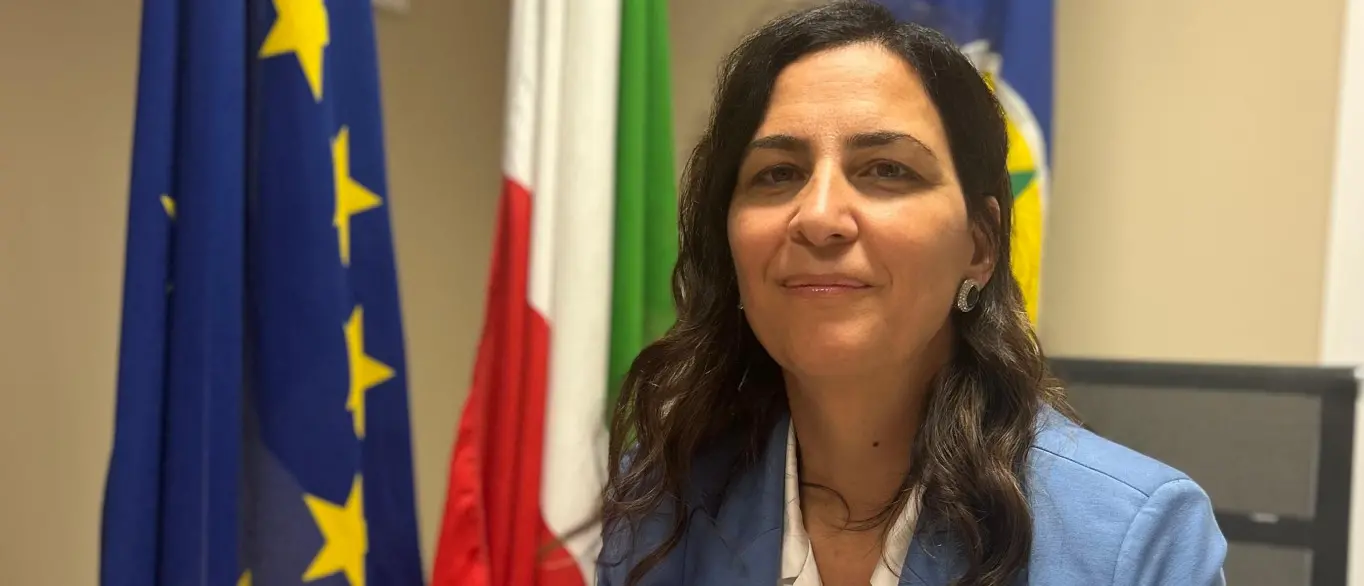 Scuola, dalla Regione Calabria 10 milioni di euro per arredi e strumentazioni che migliorino l’ambiente didattico\n