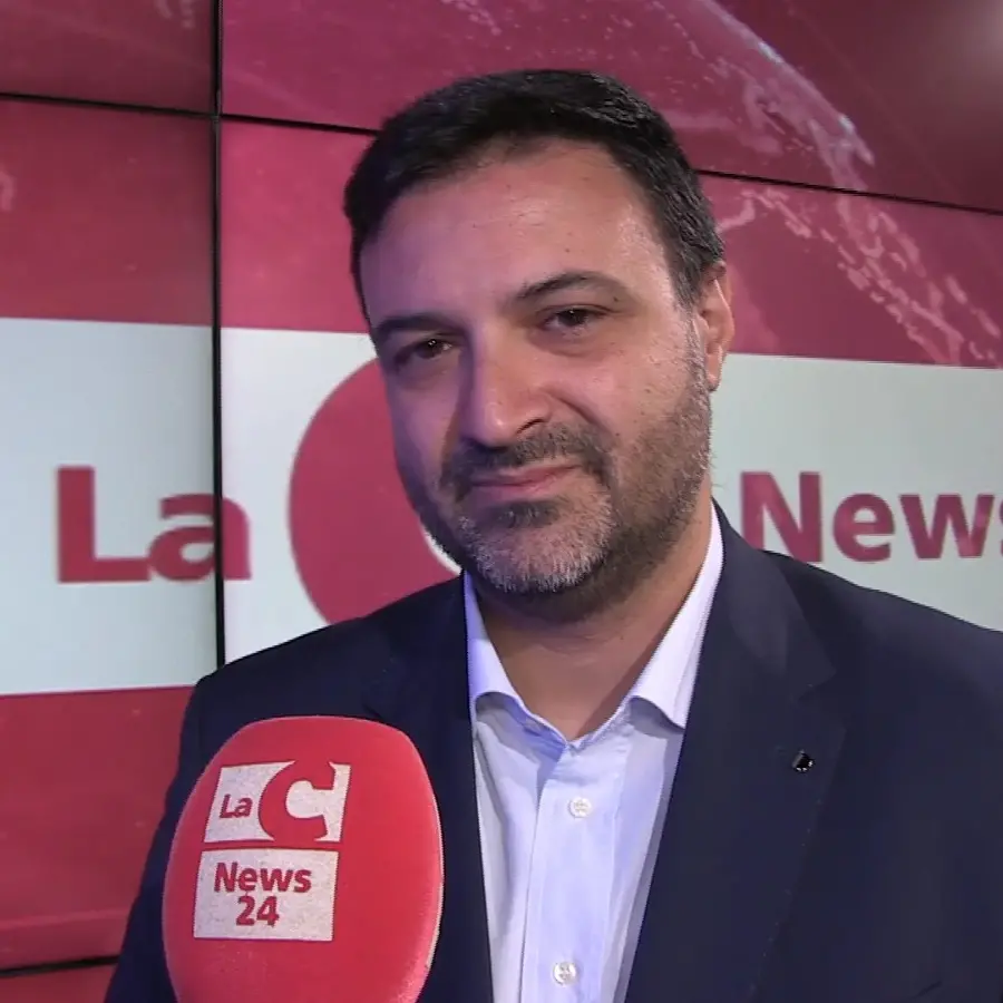 Terremoto nel Pd a Cosenza, Lettieri (eletto 5 mesi fa) verso la sfiducia: mozione pronta e assemblea rinviata