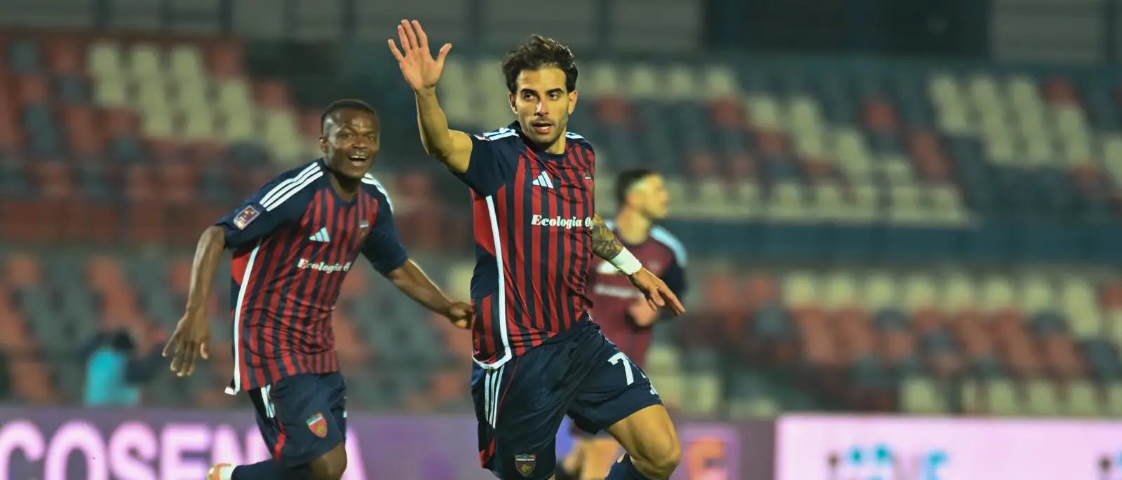 Cosenza-Cavese: Langella illumina la scena, D’Orazio in affanno\n