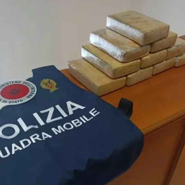 Maxi operazione antidroga in tutta Italia, 384 arresti e 1400 chili\u00A0sequestrati.\u00A0Fermi e controlli anche in Calabria\u00A0\n