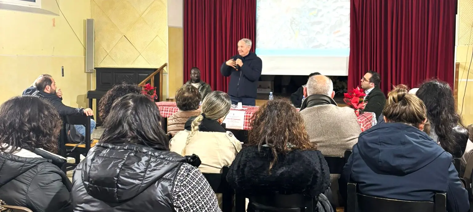 Giornata internazionale del migrante a Lamezia Terme, don Giacomo Panizza: «Costruire la pace in tempo di guerra»\n\n\n