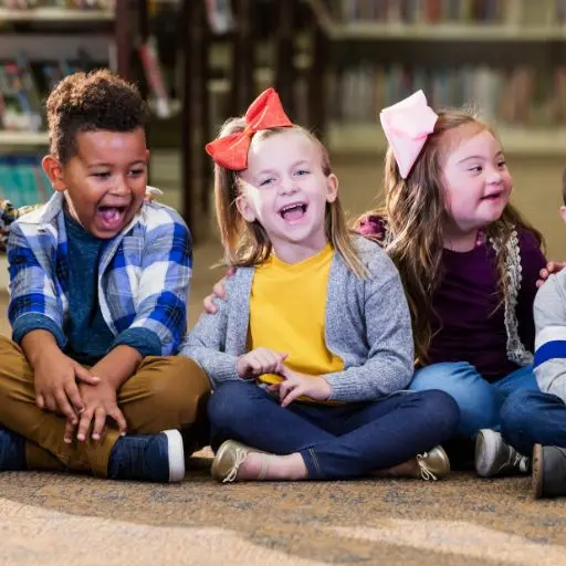 «Rischiamo di perdere tutto»: l’appello dell’associazione “Gli Altri Siamo Noi” per Cosenza e Crotone