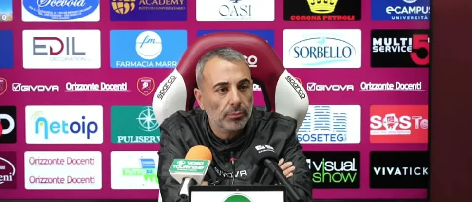 Verso Sambiase-Reggina, Torrisi: «Domani sarà una battaglia, scenderà in campo una squadra operaia»\n