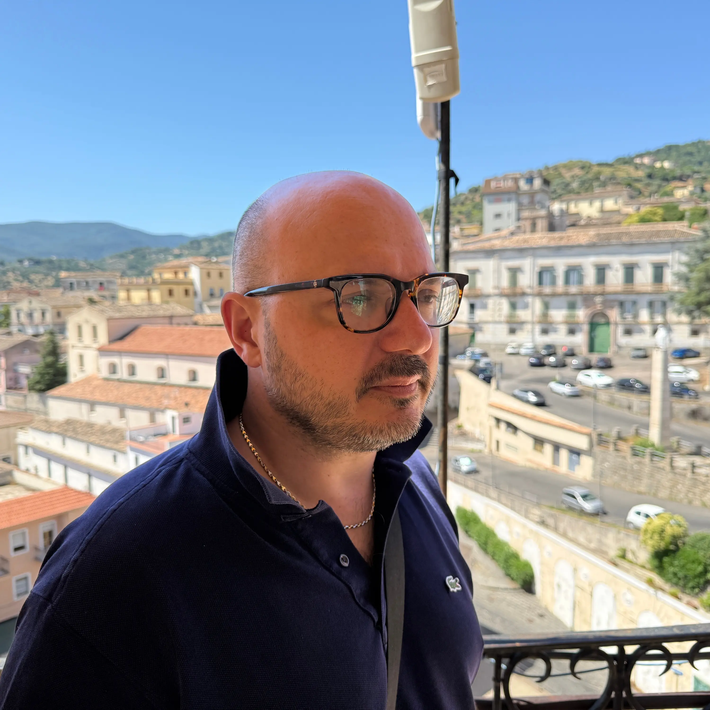 Vigilia di Natale a Corigliano-Rossano, una città che sceglie il silenzio e l’attesa