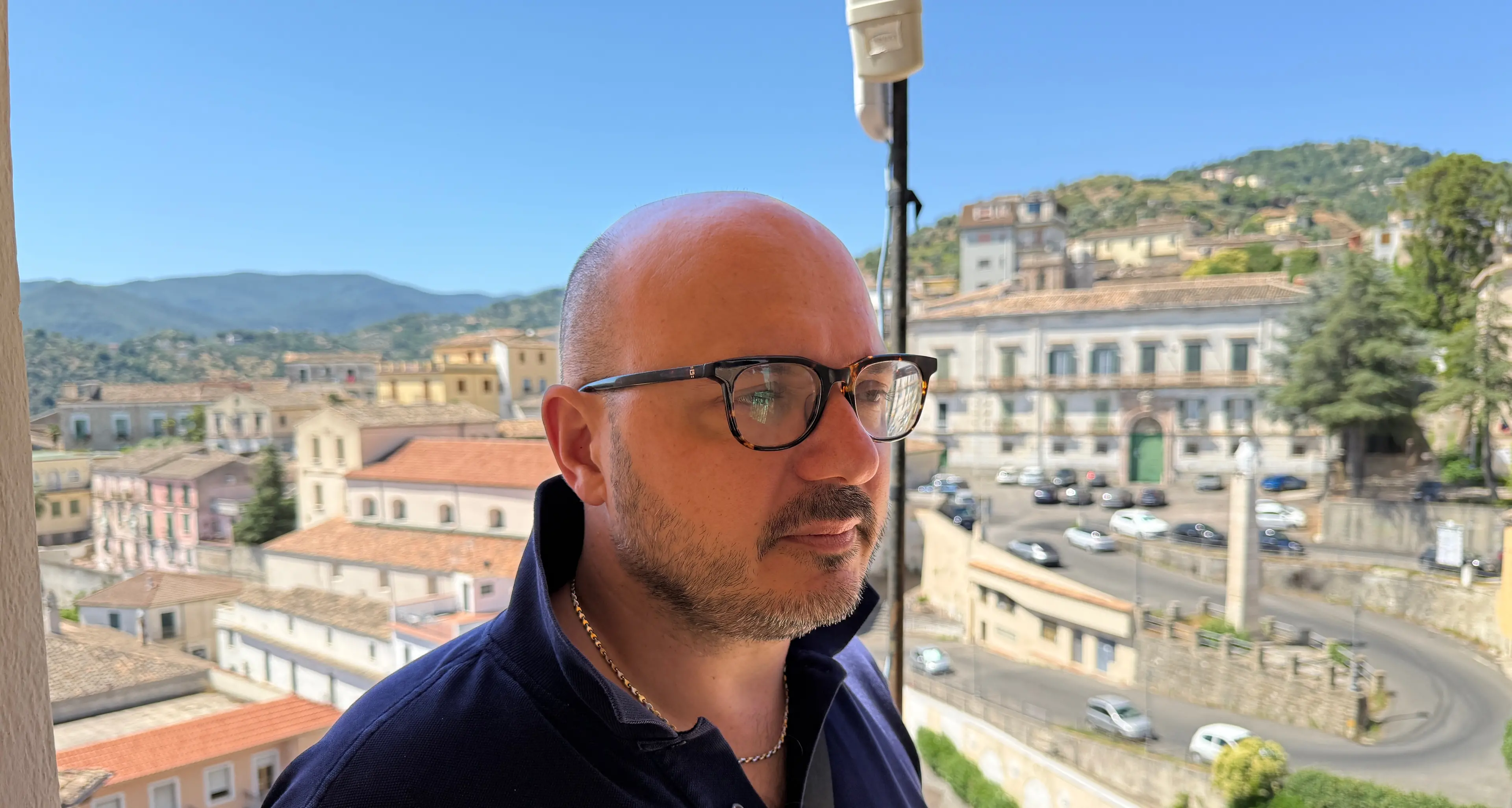 Vigilia di Natale a Corigliano-Rossano, una città che sceglie il silenzio e l’attesa