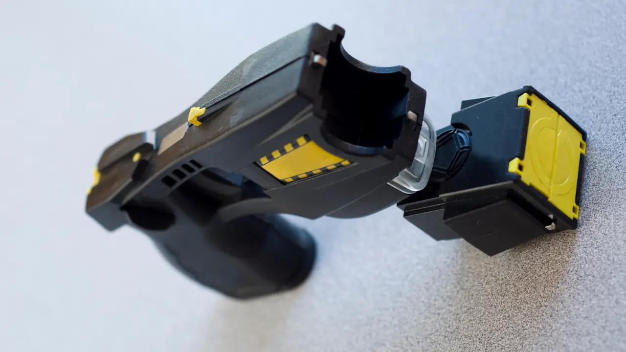 Rapina con la pistola taser alle Poste di San Costantino, condannato uno degli imputati\n