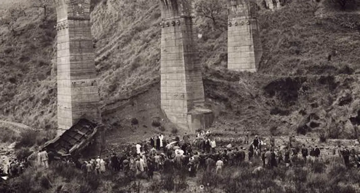 La tragedia della Fiumarella a Soveria Mannelli: 71 vite spezzate e una ferita aperta nella storia del Sud, 64 anni dopo\n