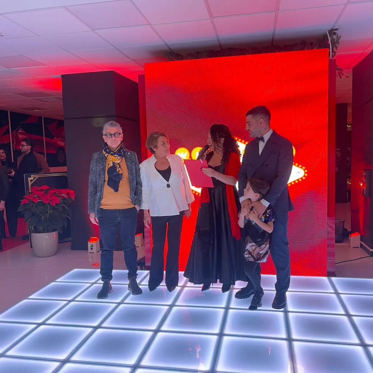 La 2F Motors trasforma la ferita in solidarietà: successo per l'evento a sostegno di malati e persone con disabilità\n