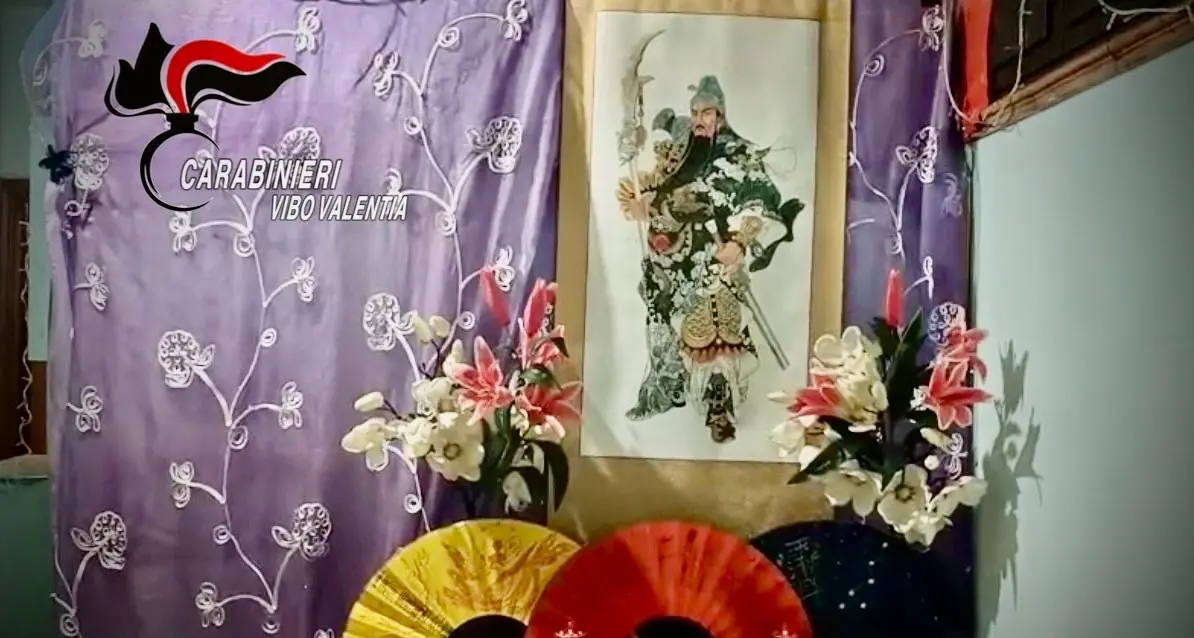 Scoperta nel Vibonese una casa d’appuntamenti con cittadine cinesi: due persone arrestate