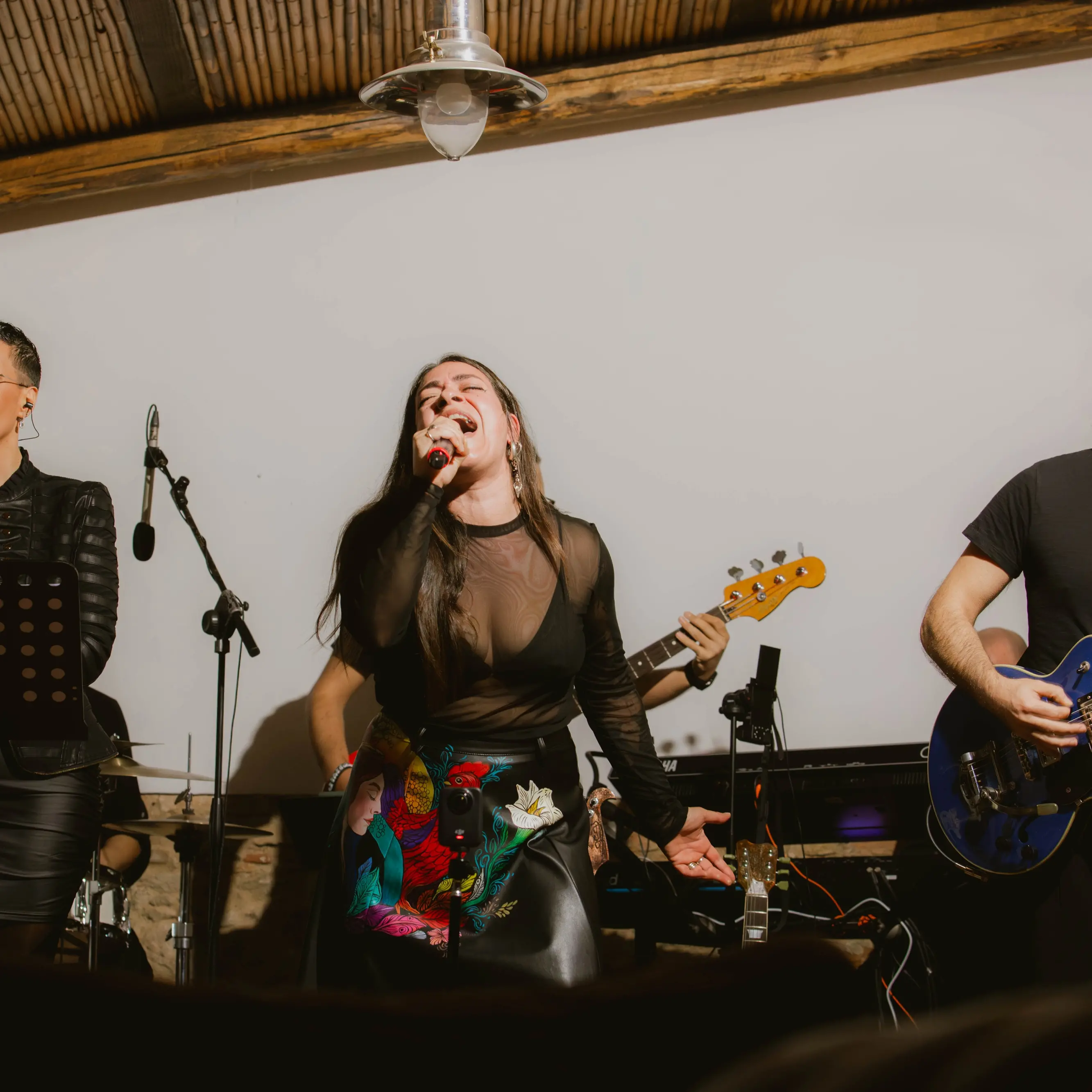 “Santi. Dall’onirico al risveglio”, Januaria Carito presenta il suo nuovo album a Roccelletta di Borgia\n